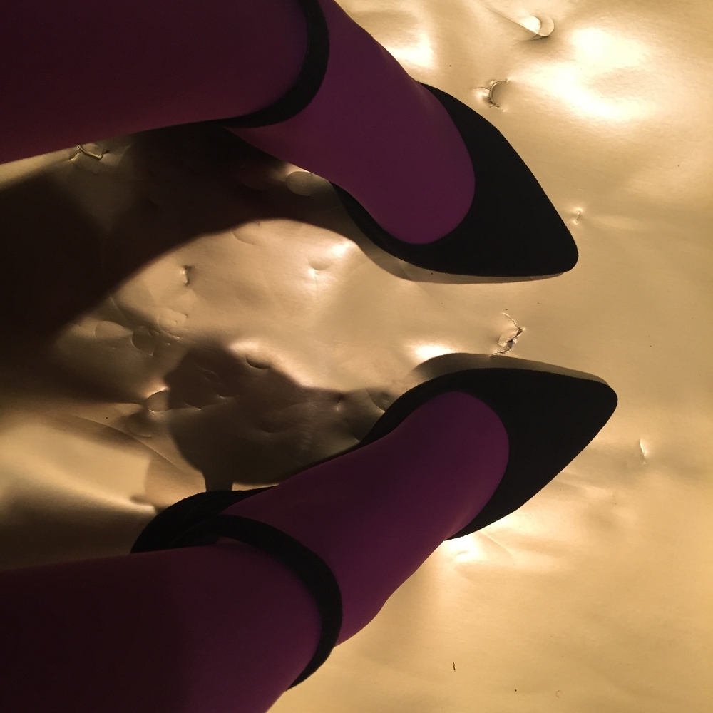 Black velvet pumps
